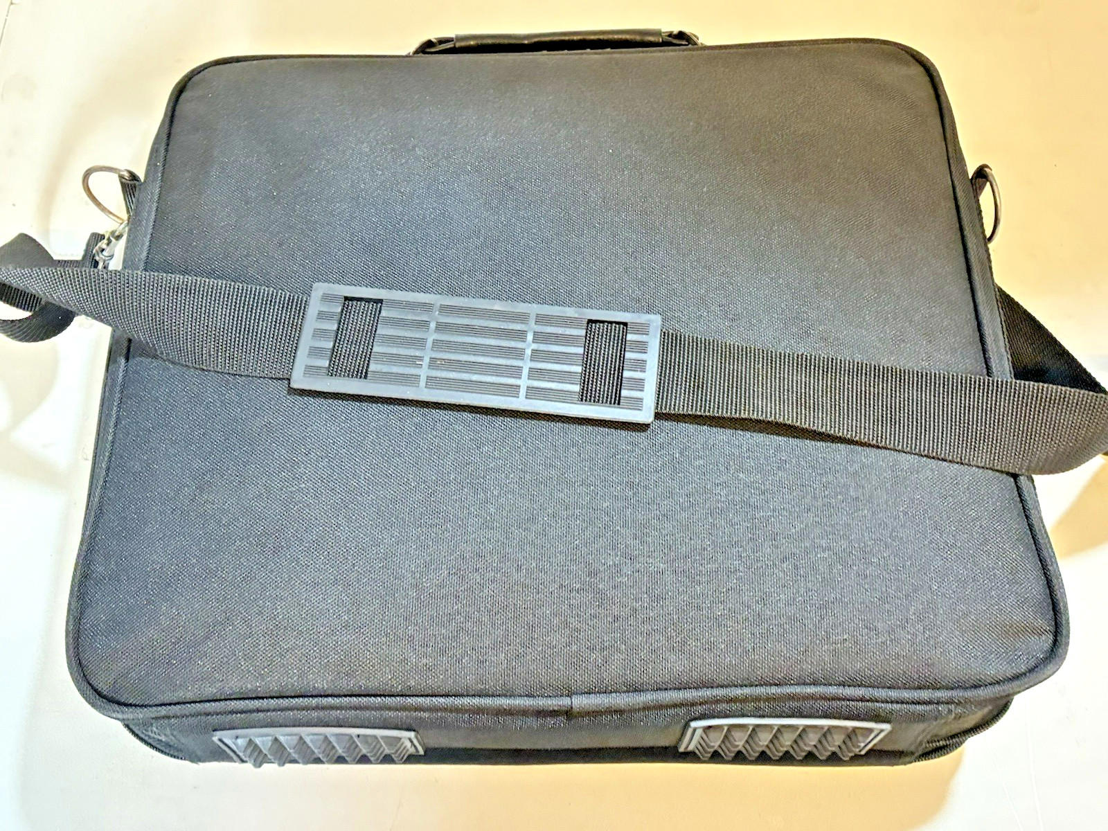 Nintendo 64 N64 Carry Case Bag. Excellent Condition All Zips Work,