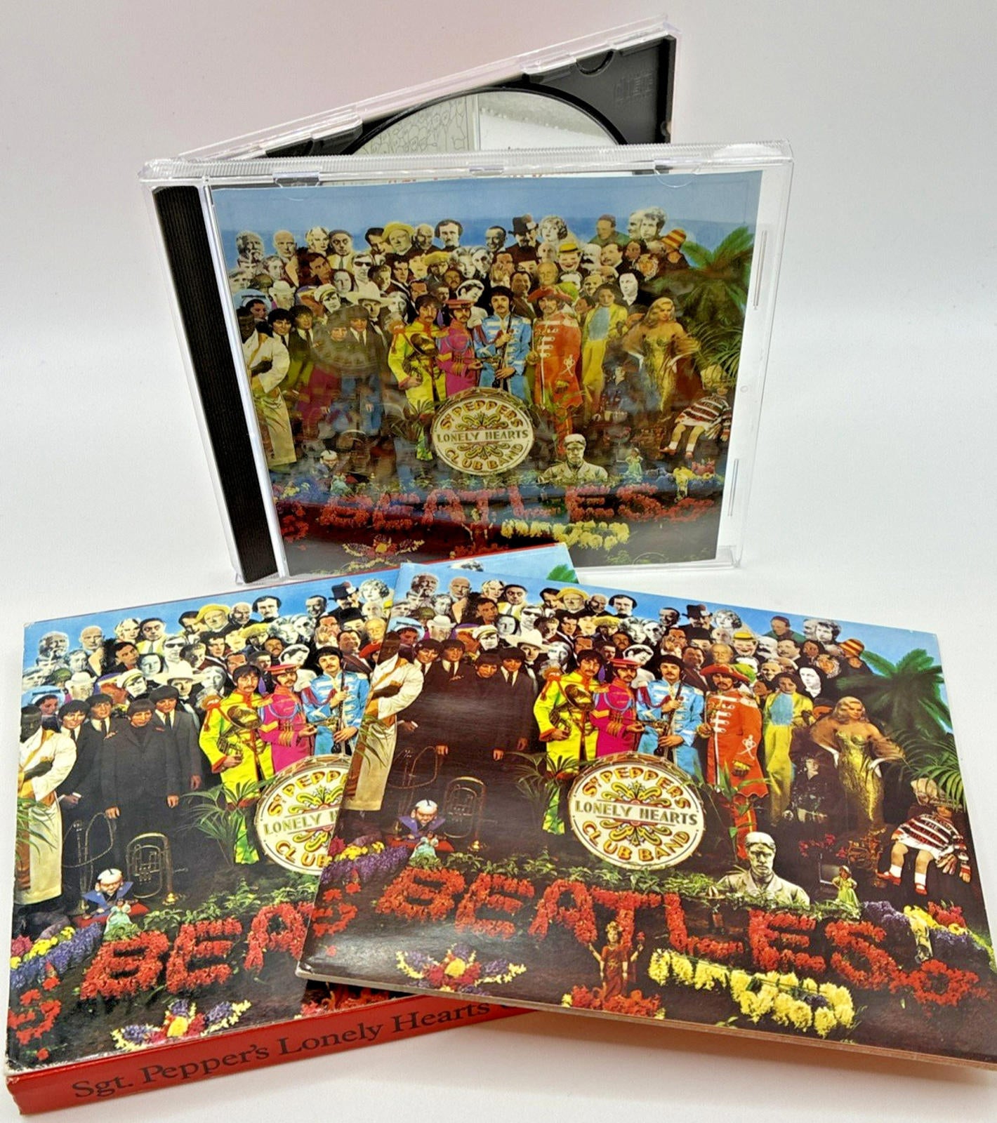 Beatles Sgt Pepper CD Original Sleeve, Booklet In Nr Mint Condition refurbished